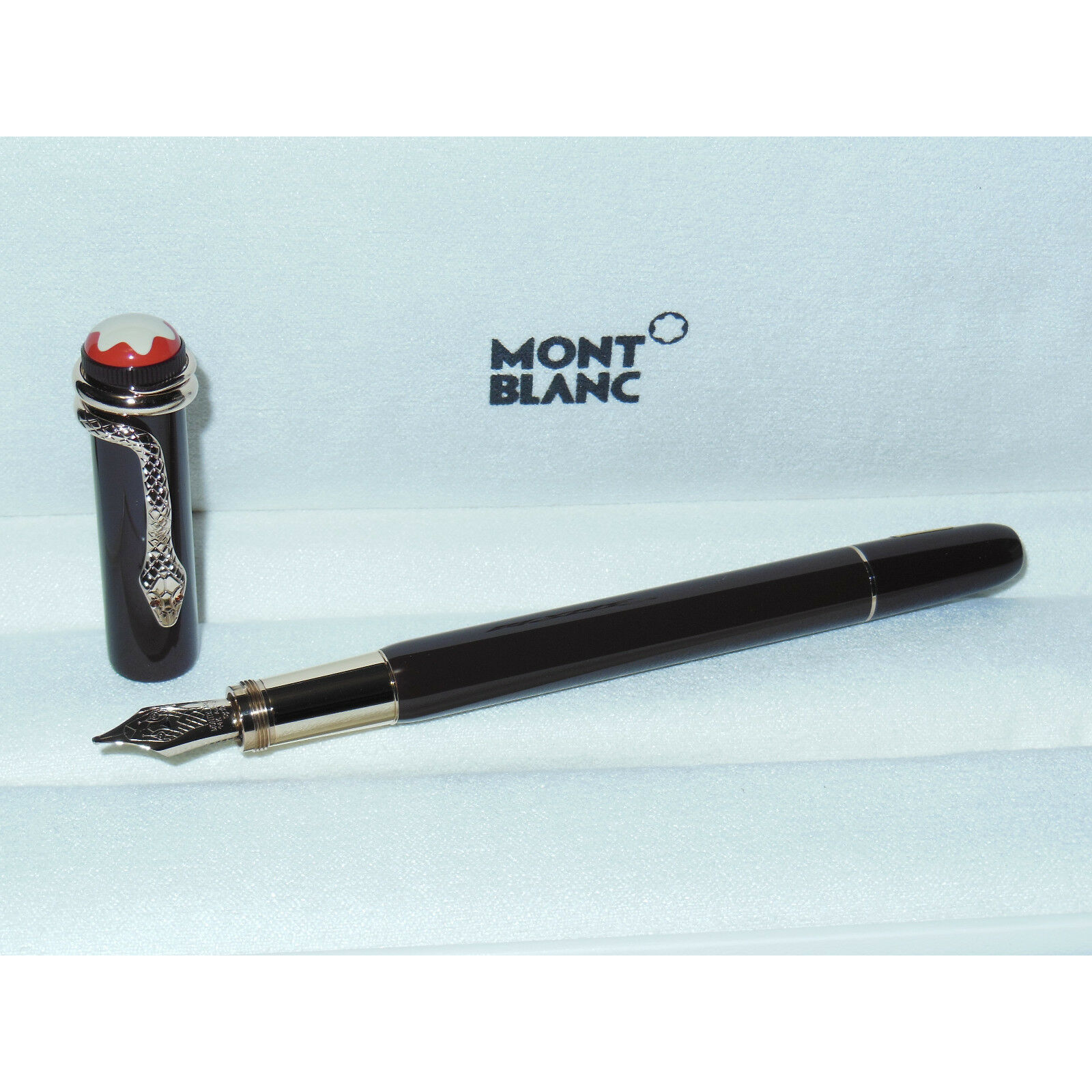 New/demo Montblanc Heritage Rouge Et Noir Fountain Pen Tropic Brown M Nib 116541