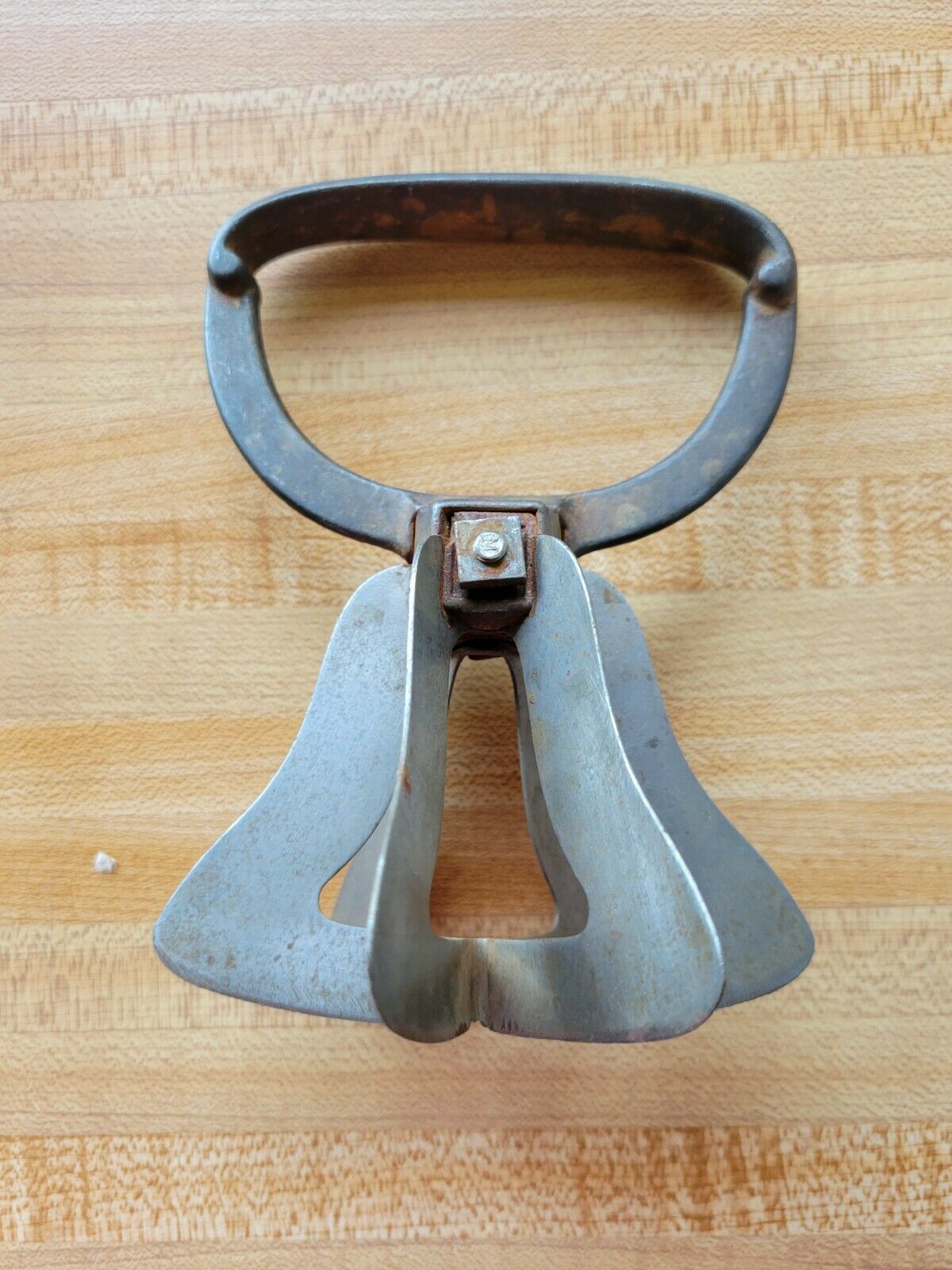 Antique Cast Iron Steel Hand Held Food Chopper 6 Blade Kitchen Food Utensil Tool