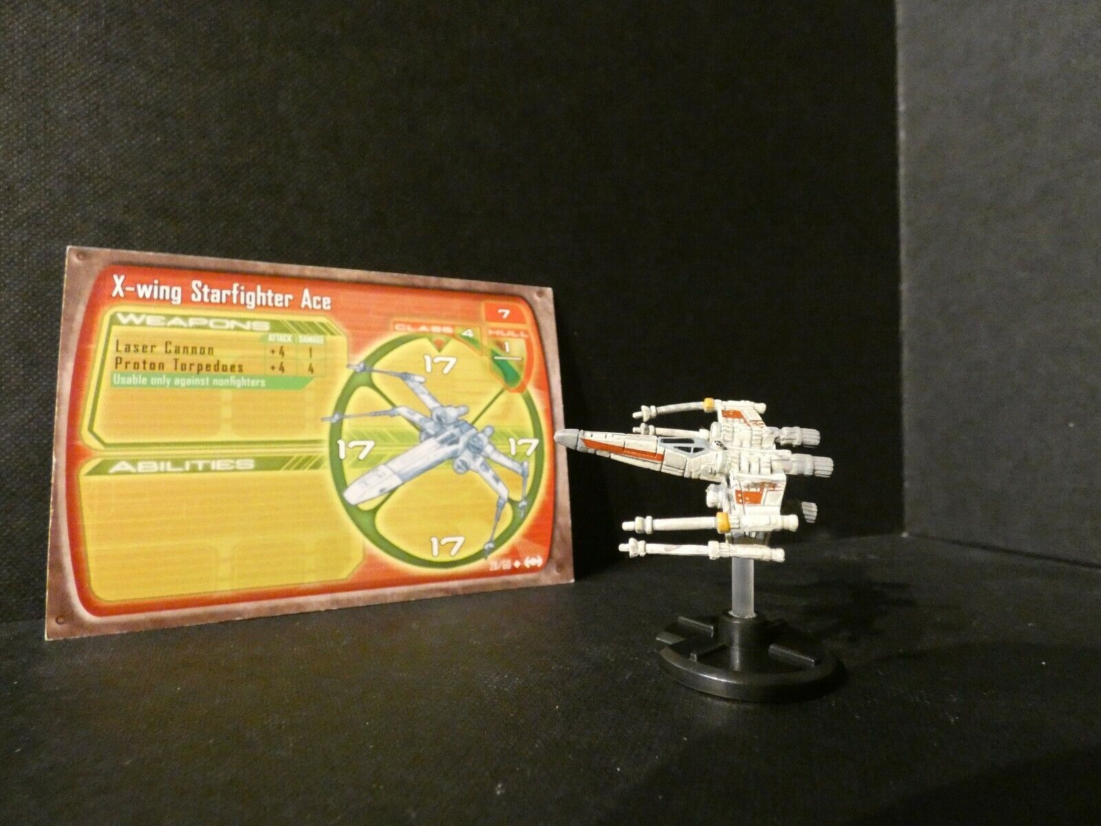 Star Wars Miniatures Starship Battles X-wing Starfighter Ace W/ Card Mini Rpg